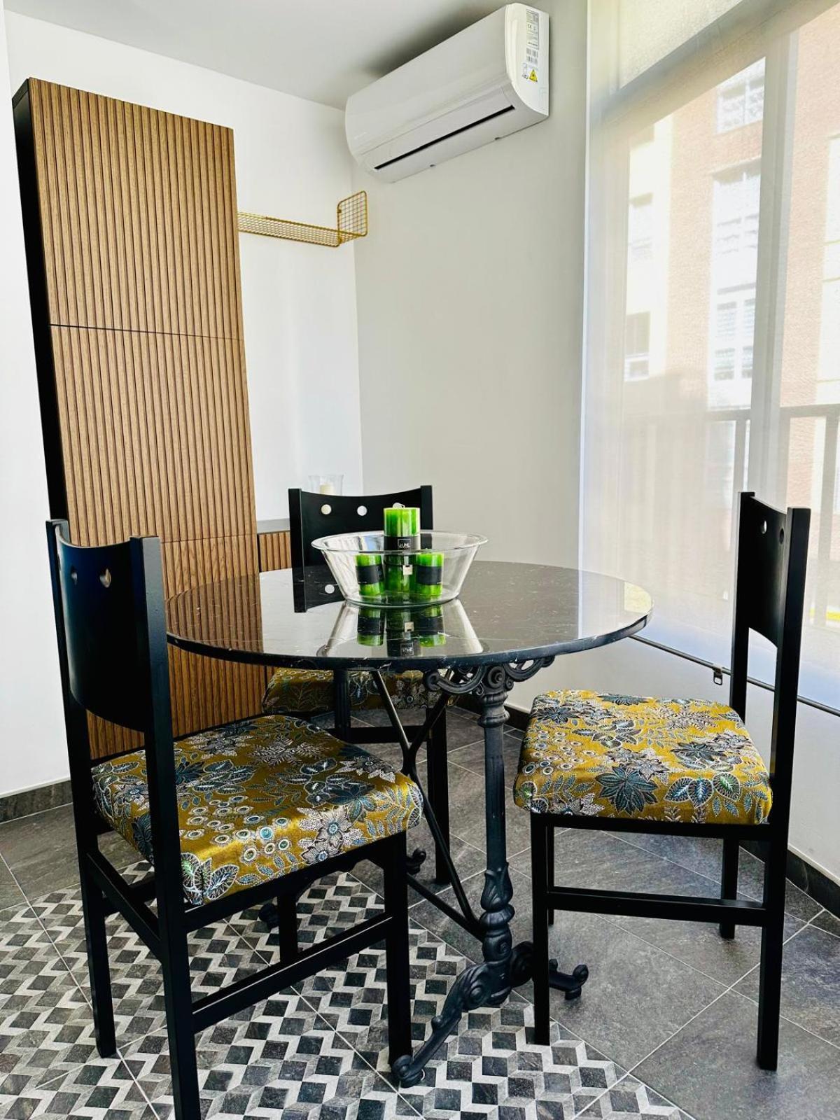 Maldonado Urban Suite Malaga Ngoại thất bức ảnh